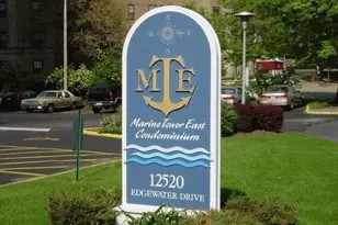 12520 Edgewater Dr, Oakwood, OH 44107 - Photo 2