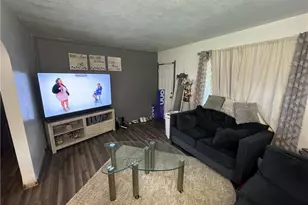 7696 Laumer Ave, Loveland, OH 44105 - Photo 2