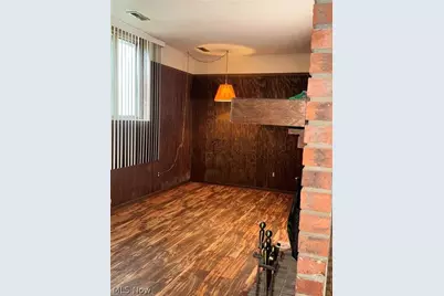 20930 Halworth Road, Huber Heights, OH 44122 - Photo 6