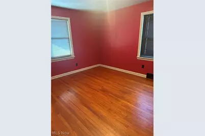 2328 Connecticut Avenue, Youngstown, OH 44509 - Photo 2