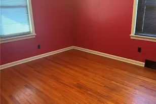 2328 Connecticut Ave, Youngstown, OH 44509 - Photo 2