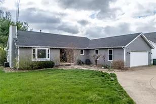 422 N Crown Hill Rd, Orrville, OH 44667 - Photo 2