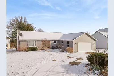 422 N Crown Hill Road, Orrville, OH 44667 - Photo 2