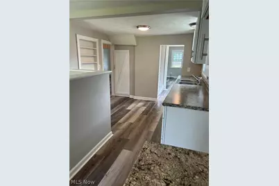 1040 Windermere Drive, Willoughby, OH 44094 - Photo 18