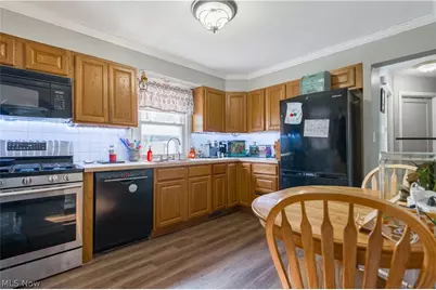 4462 20th Street NW, Canton, OH 44708 - Photo 2