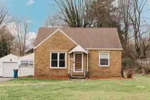 4462 20th St NW, Canton, OH 44708 - Photo 1