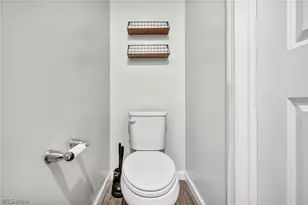 2688 Himelrigh Blvd, Barberton, OH 44203 - Photo 12