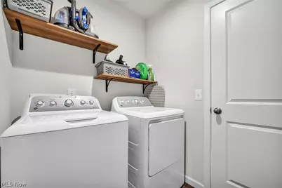 2688 Himelrigh Boulevard, Barberton, OH 44203 - Photo 28