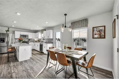 2688 Himelrigh Boulevard, Barberton, OH 44203 - Photo 10