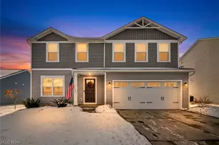 2688 Himelrigh Blvd, Barberton, OH 44203 - Photo 2