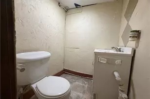 379 Noble Ave, Akron, OH 44320 - Photo 32