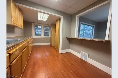 379 Noble Avenue, Akron, OH 44320 - Photo 6