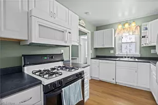 201 Dayton Ave, Huron, OH 44839 - Photo 6