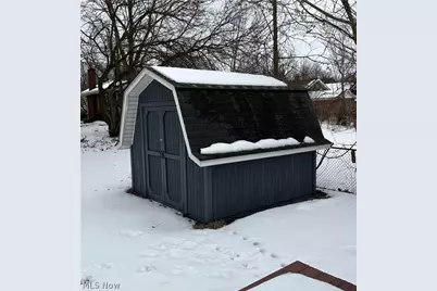 303 Barder Avenue, Akron, OH 44305 - Photo 48