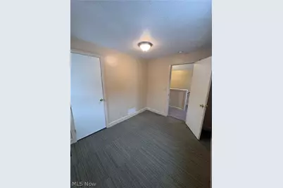 303 Barder Avenue, Akron, OH 44305 - Photo 38