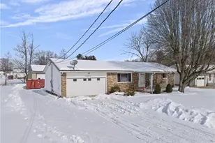 337 33rd St SW, Canton, OH 44706 - Photo 2