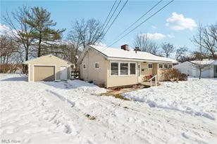 48 Gunnison Ct, Medina, OH 44256 - Photo 2