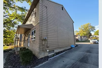 1639 Liberty Drive, Akron, OH 44313 - Photo 14