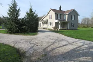 5654 Chestnut St, Andover, OH 44003 - Photo 2