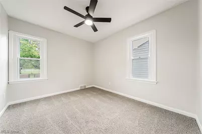 6333 W 130th Street, Parma Heights, OH 44130 - Photo 14