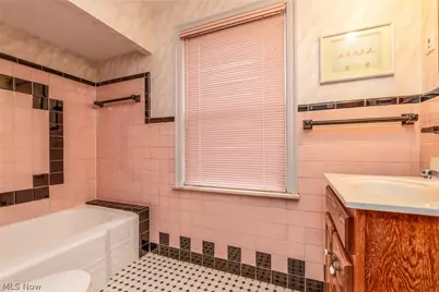 4489 Silsby Road, University Heights, OH 44118 - Photo 18