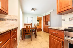 4489 Silsby Rd, University Heights, OH 44118 - Photo 14