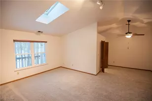 1327 Fox Run Dr, Youngstown, OH 44512 - Photo 22