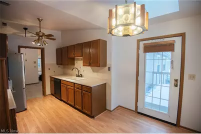 1327 Fox Run Drive, Youngstown, OH 44512 - Photo 24