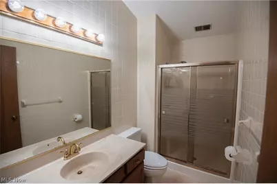 1327 Fox Run Drive, Youngstown, OH 44512 - Photo 12