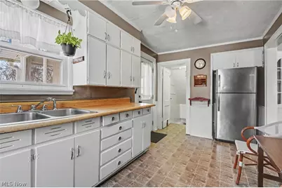 308 E Vista Avenue, Akron, OH 44319 - Photo 12