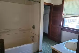 344 W Main St, East Palestine, OH 44413 - Photo 10