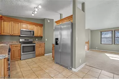 1067 Erin Drive, Kent, OH 44240 - Photo 12