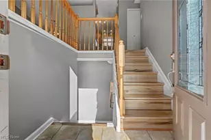 1067 Erin Dr, Kent, OH 44240 - Photo 4