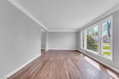 16705 Glendale Avenue, Loveland, OH 44128 - Photo 4