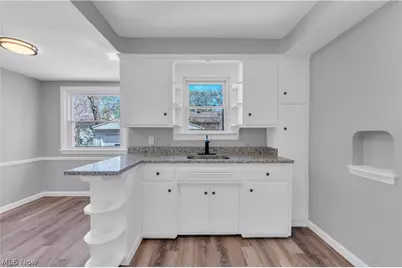 16705 Glendale Avenue, Loveland, OH 44128 - Photo 12