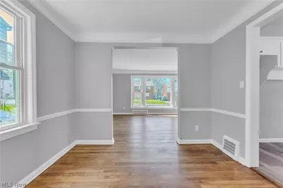 16705 Glendale Avenue, Loveland, OH 44128 - Photo 8