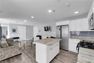 797 E Market St, Akron, OH 44305 - Photo 18