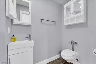 797 E Market St, Akron, OH 44305 - Photo 18