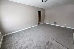 58 Rutledge Dr, Youngstown, OH 44505 - Photo 8