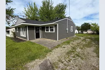 58 Rutledge Drive, Youngstown, OH 44505 - Photo 2