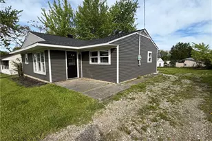 58 Rutledge Dr, Youngstown, OH 44505 - Photo 2