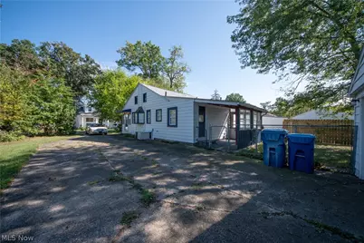 304 Parkland Boulevard, Vermilion, OH 44089 - Photo 6