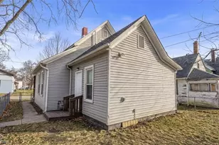 1923 W 77th St, Loveland, OH 44102 - Photo 18