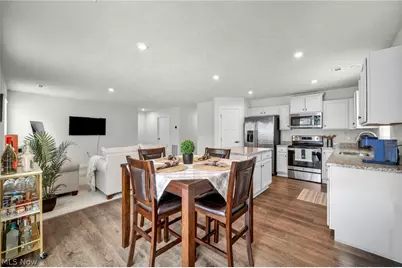 141 W Spring Drive, Elyria, OH 44035 - Photo 16