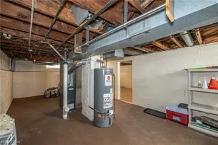 5666 Waterbury Ave, Maple Heights, OH 44137 - Photo 16