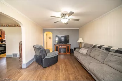 59 Bouquet Avenue, Youngstown, OH 44509 - Photo 8