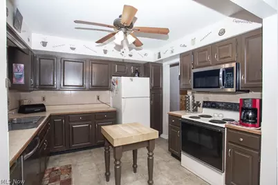 3490 Warwick Court, Canfield, OH 44406 - Photo 6