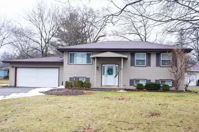 3490 Warwick Court, Canfield, OH 44406 - Photo 2