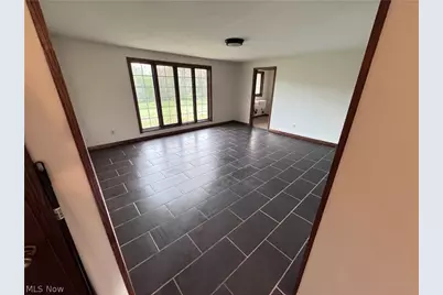 8615 Eberhart Road NE, Dover, OH 44622 - Photo 6