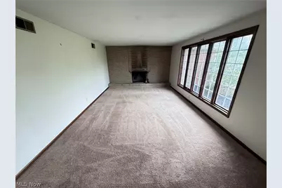 8615 Eberhart Road NE, Dover, OH 44622 - Photo 2